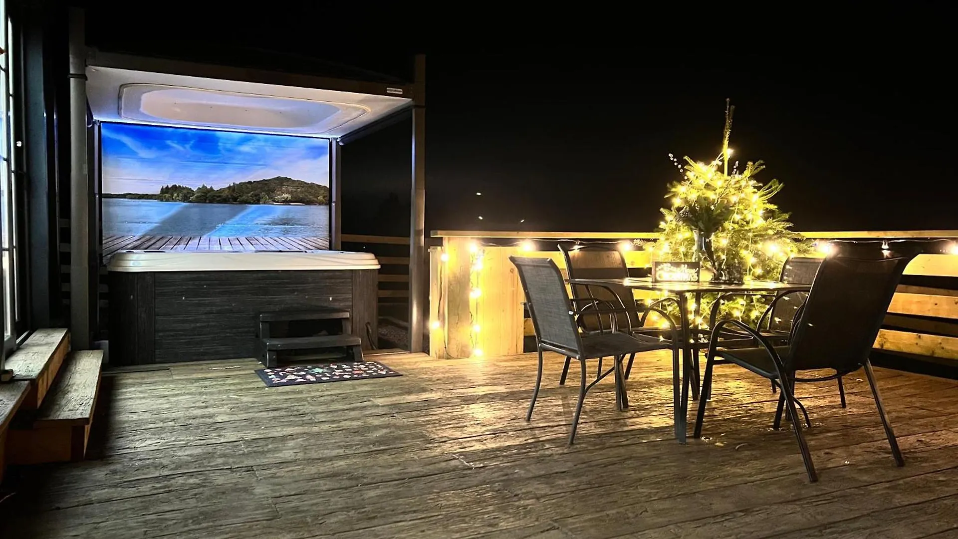 Burtree Country House, Tipi'S, Treehouse & Lodge & House Rooms With Hot Tubs In A Private Garden Thirsk United Kingdom